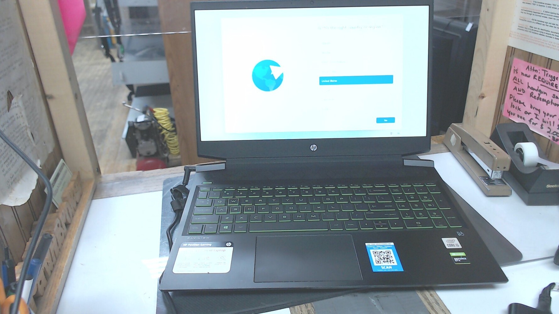 HP Model: 16-a0045rn, 256GB, 8GB Ram, 2.5GHz Gaming Laptop
