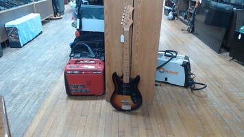 Harmony Electric Guitar w/ Gig Bag