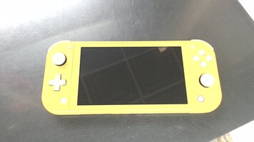 Nintendo Switch Lite, Yellow, w/ charger