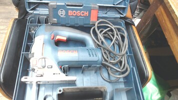 Bosch Jig Saw, 1590EvS, w/ Blades and Case