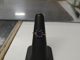 10k YG Purple Stone Ring, Sz. 4 1/2