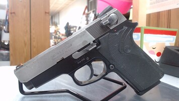 Smith And Wesson Model: 908 Semi-Auto 9mm