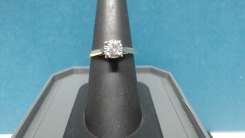 14K YG Diamond Ring, .2 DTW.  Sz 7