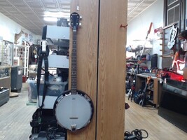 Savanah Banjo w/ Soft Case