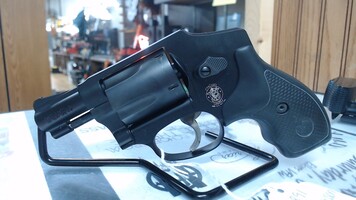 Smith & Wesson Model: 442-1 Airweight Revolver 38 S&W SPL +P