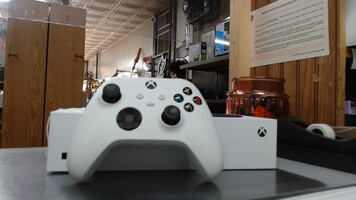 Xbox Series S 1 TB w/ 1 Controller and Hookups