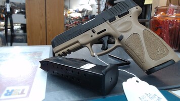 Taurus Model: G3 Semi-Auto 9mm w/ 2 Mags