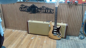 Fender Stratocaster Electric Guitar w/ Fender Hard Case