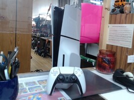 Playstation 5 System w/ 1 Controller